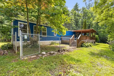 21 Heirloom Dr, Weaverville, NC 28787