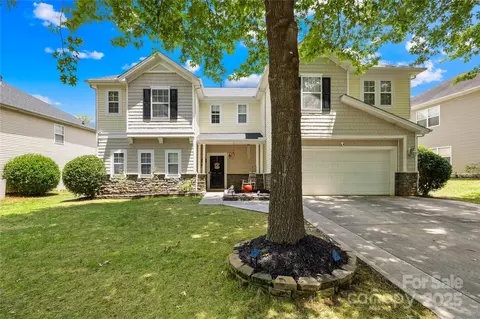6908 Evanton Loch Rd, Charlotte, NC 28278