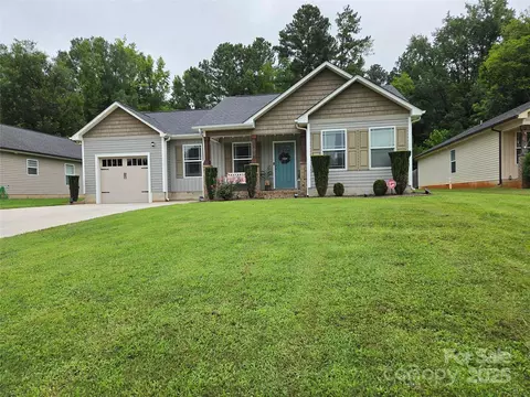 1300 Bethpage Rd, Kannapolis, NC 28081