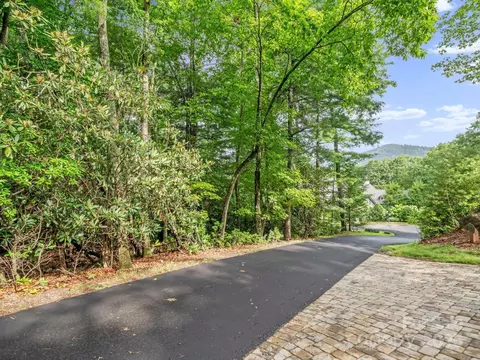 52 Dividing Ridge Trl, Arden, NC 28704