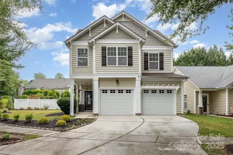 1323 Millbank Dr, Matthews, NC 28104