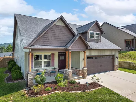 223 Water Leaf Dr, Weaverville, NC 28787