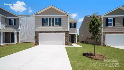 12141 Lady Bell Dr, Charlotte, NC 28278