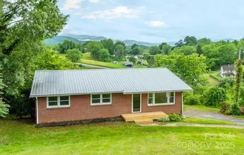236 Haywood Dr, Canton, NC 28716
