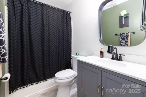 Bath - 94 Fairhaven St, Clyde, NC 28721 photo 1 of 1