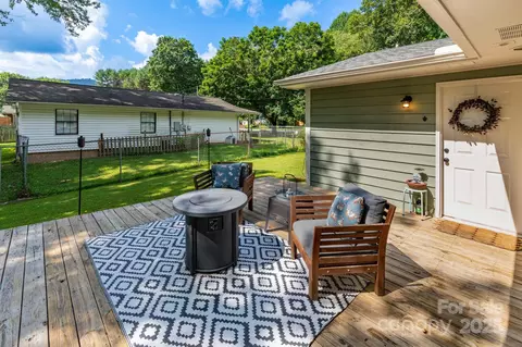 Exterior - 94 Fairhaven St, Clyde, NC 28721 photo 7 of 8