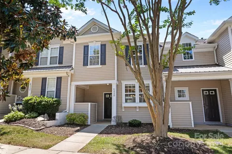6320 Rhodins Ln, Fort Mill, SC 29707