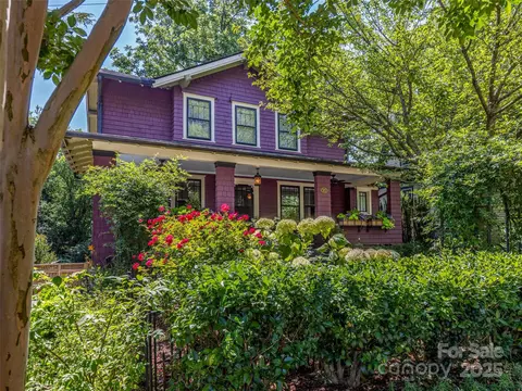 15 Pearson Dr, Asheville, NC 28801