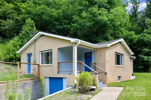 2396 Hwy 9 Hwy, Black Mountain, NC 28711