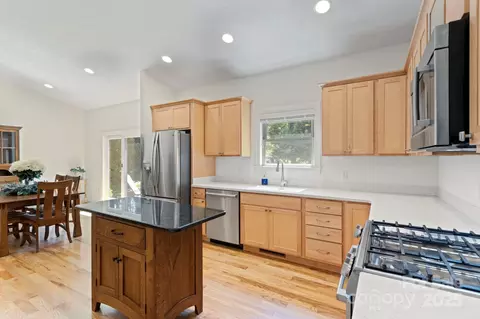 99 Pinecrest Estates Dr, Flat Rock, NC 28731 photo 13