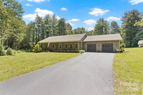 99 Pinecrest Estates Dr, Flat Rock, NC 28731 photo 3