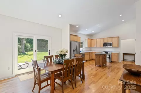 99 Pinecrest Estates Dr, Flat Rock, NC 28731 photo 11