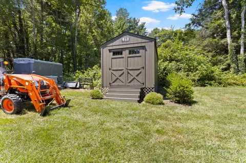 99 Pinecrest Estates Dr, Flat Rock, NC 28731 photo 33
