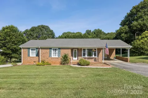 121 Kee Rd, Belmont, NC 28012