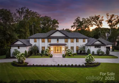 5501 Carmel Park Dr, Charlotte, NC 28226