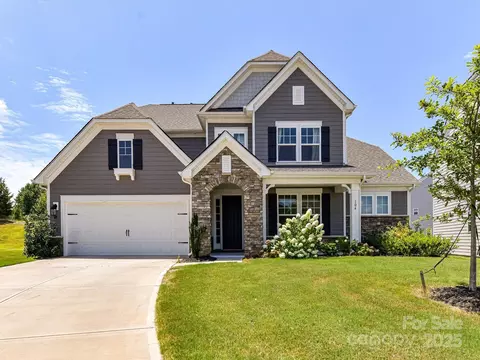 104 Hemlock Cove Ct, Mooresville, NC 28117