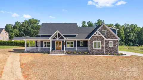 113 Peacehaven Pl, Statesville, NC 28625