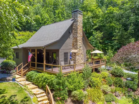 846 Duckback Trl, Whittier, NC 28789