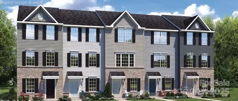 8017 District Dr, Charlotte, NC 28213