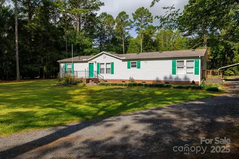 837 Huntington Dr, Fort Lawn, SC 29714