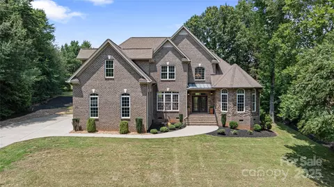 140 Pintail Run Ln, Mooresville, NC 28117
