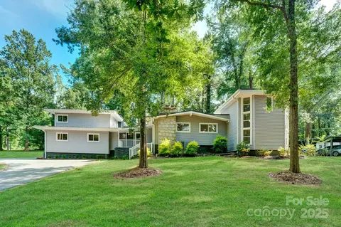 103 Forest Hills Dr, Gaffney, SC 29340