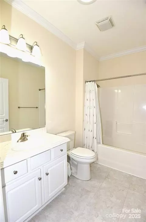 Bath - 415 Garner Dr, Salisbury, NC 28146 photo 1 of 3