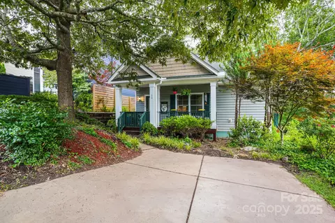 28 Richie St, Asheville, NC 28801