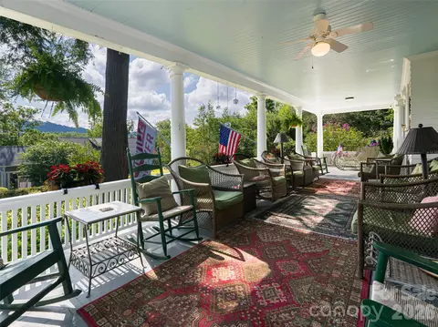 46 Cumberland Cir, Asheville, NC 28801
