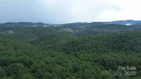 890 White Rock Rd, Lenoir, NC 28645