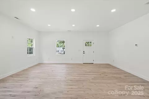 1192 Hampton Grace Ave, Lancaster, SC 29720 photo 9