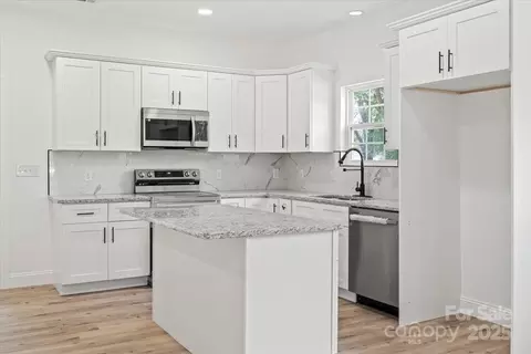 1192 Hampton Grace Ave, Lancaster, SC 29720 photo 7