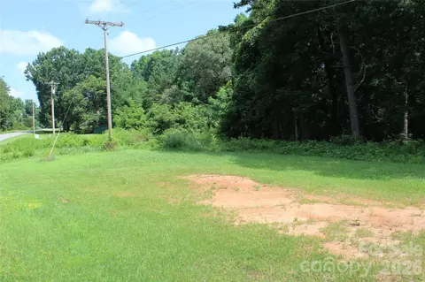 7220 Little Mountain Rd, Sherrills Ford, NC 28673