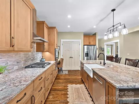 64 Nuthatch Ct, Fairview, NC 28730 photo 18