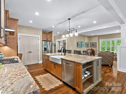 64 Nuthatch Ct, Fairview, NC 28730 photo 16