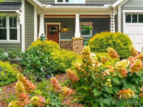 64 Nuthatch Ct, Fairview, NC 28730 photo 6
