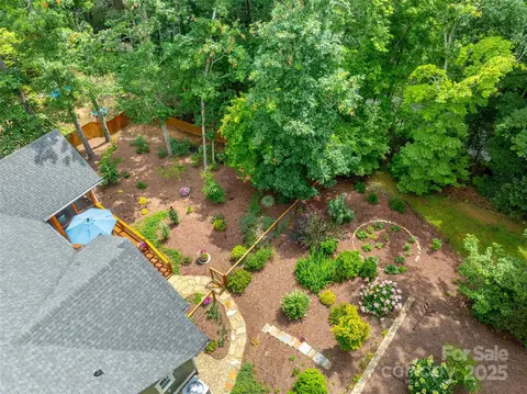 64 Nuthatch Ct, Fairview, NC 28730 photo 26