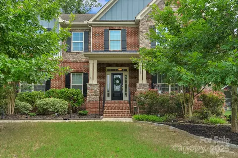 1809 Old Bennington Dr, Waxhaw, NC 28173