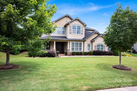1066 Shelly Woods Dr, Fort Mill, SC 29707