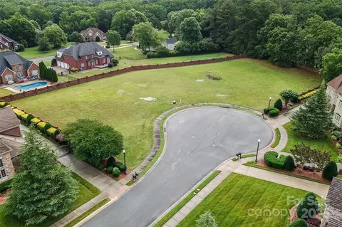 Brooks Knoll Lane, Mint Hill, NC 28227