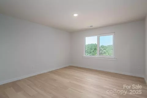 803 32nd Ne St NE, Conover, NC 28613 photo 9