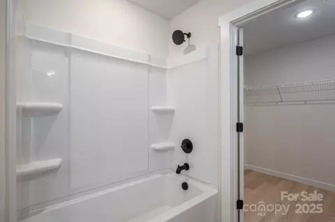 803 32nd Ne St NE, Conover, NC 28613 photo 11