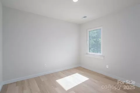 803 32nd Ne St NE, Conover, NC 28613 photo 8