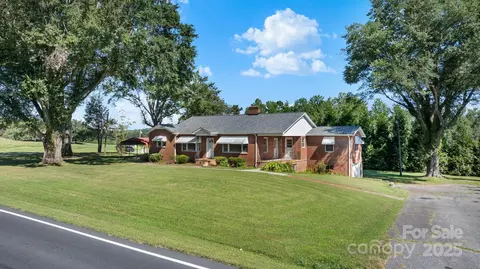 7952 W Nc 10 Hwy, Vale, NC 28168