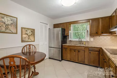 Kitchen - 102 Boyd 7a Dr #7A, Flat Rock, NC 28731 photo 3 of 3