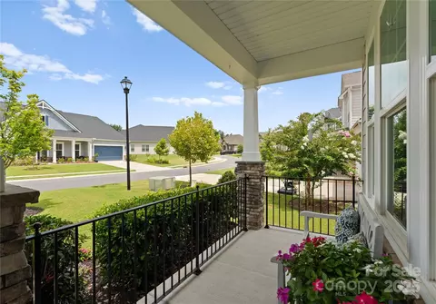 Exterior - 3239 Split Rail Ln, Lancaster, SC 29720 photo 4 of 8