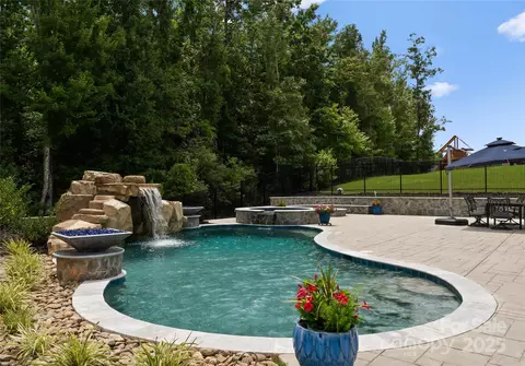 Exterior - 3239 Split Rail Ln, Lancaster, SC 29720 photo 5 of 8