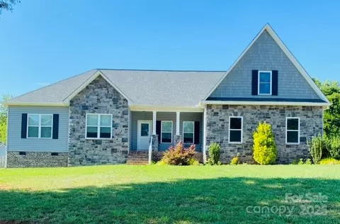 1113 Gillan Dr, Salisbury, NC 28146