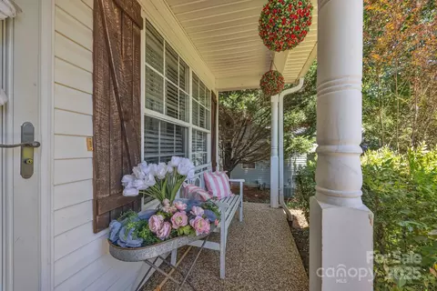 1912 8th Se St SE, Hickory, NC 28602