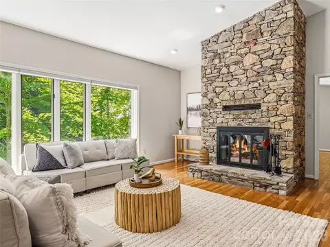 150 Sondley Pkwy, Asheville, NC 28805